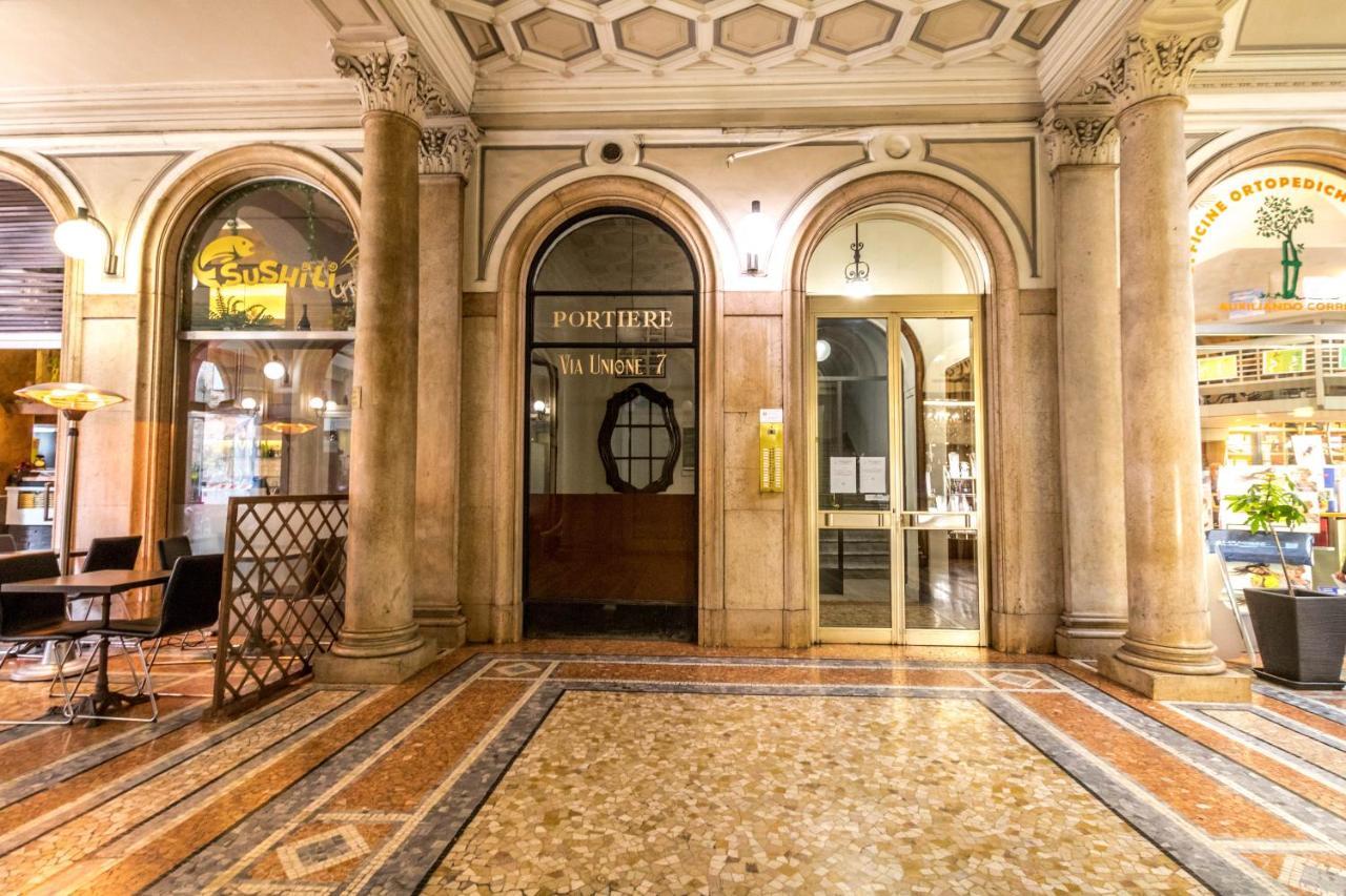 Apartamento Joivy Lovely For 2 With Balcony Near Duomo