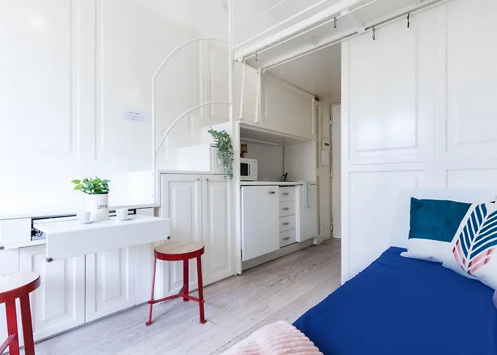 Joivy Lovely Studio For 2 With Balcony Near Duomo